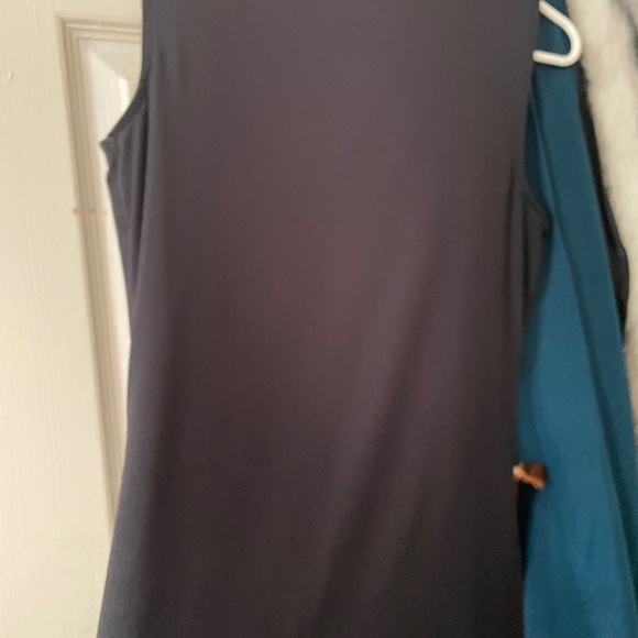 Black mock neck slinky top - Picture 4 of 6